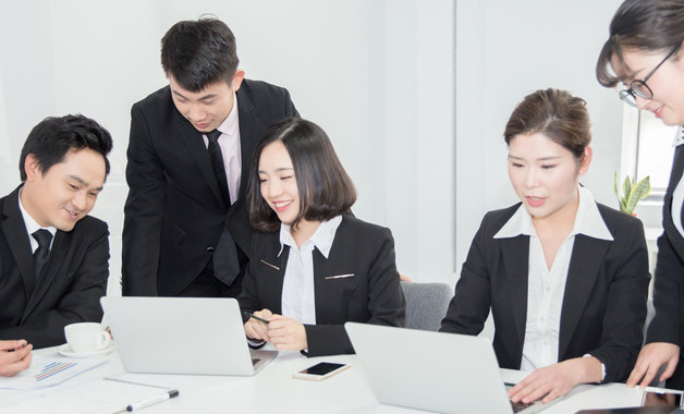 食品質(zhì)檢員工作崗位職責(zé)（2篇范文）