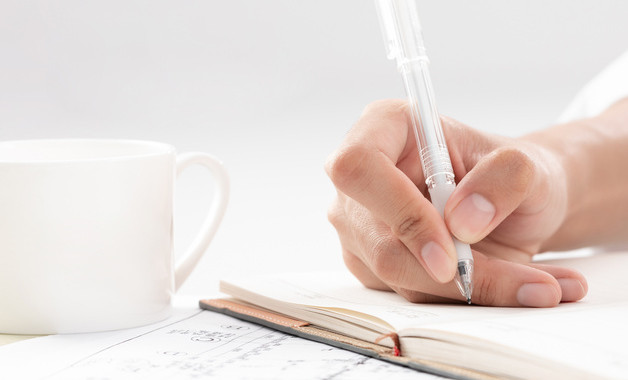 注塑模具設計師崗位職責（2篇范文）