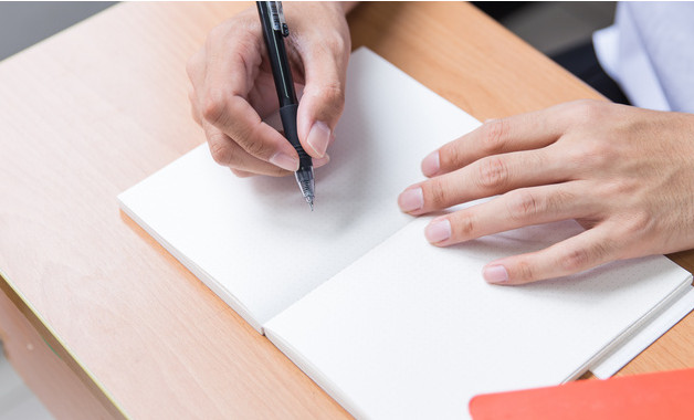 關于開展機關事業單位吃空餉問題集中治理自查自糾情況的報告十二篇