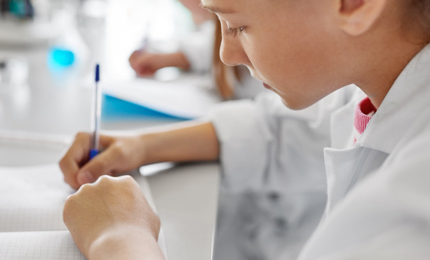 中學德育工作述職報告示例七篇